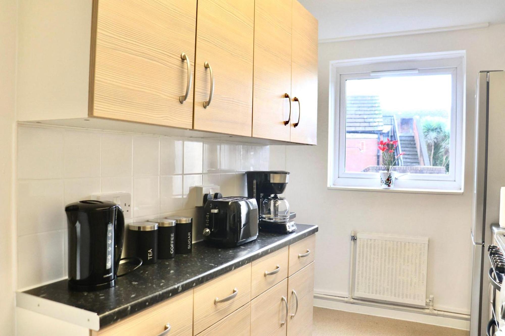 Stunning Apartment, Sleeps 4, London, 1 Bedroom, Zone 1, Kennington - Open For Business Stays, Long And Families Relocating * Londen